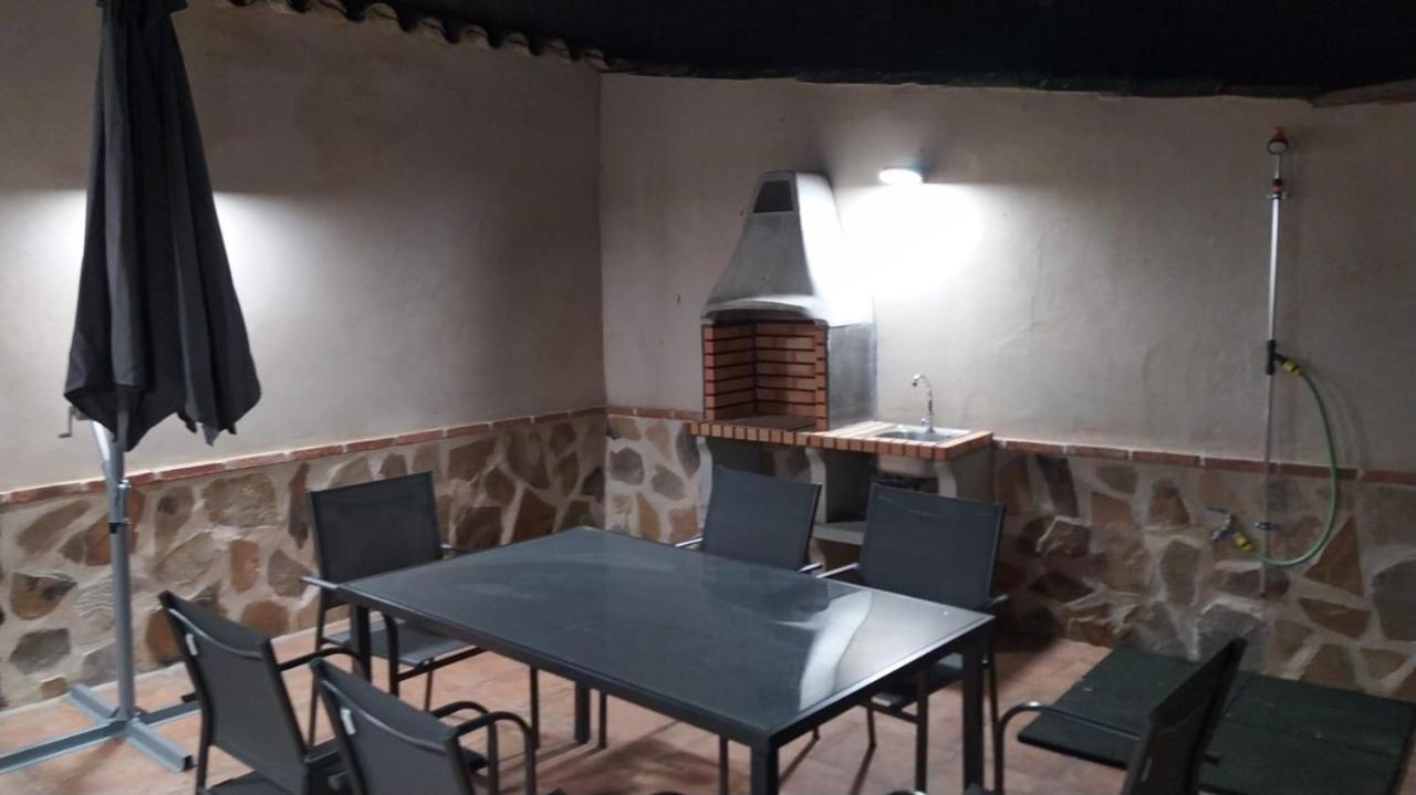 Casa Figueroa En Guadamur, Proximo A Puy Du Fou *